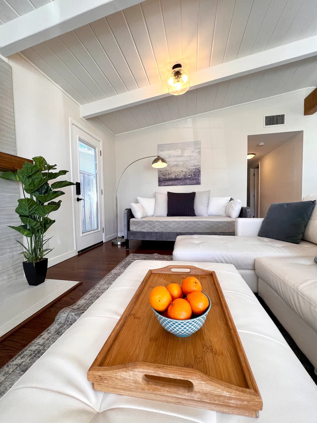 Home in Menlo Park · ★4.81 · 4 bedrooms · 7 beds · 2 baths - Image 6