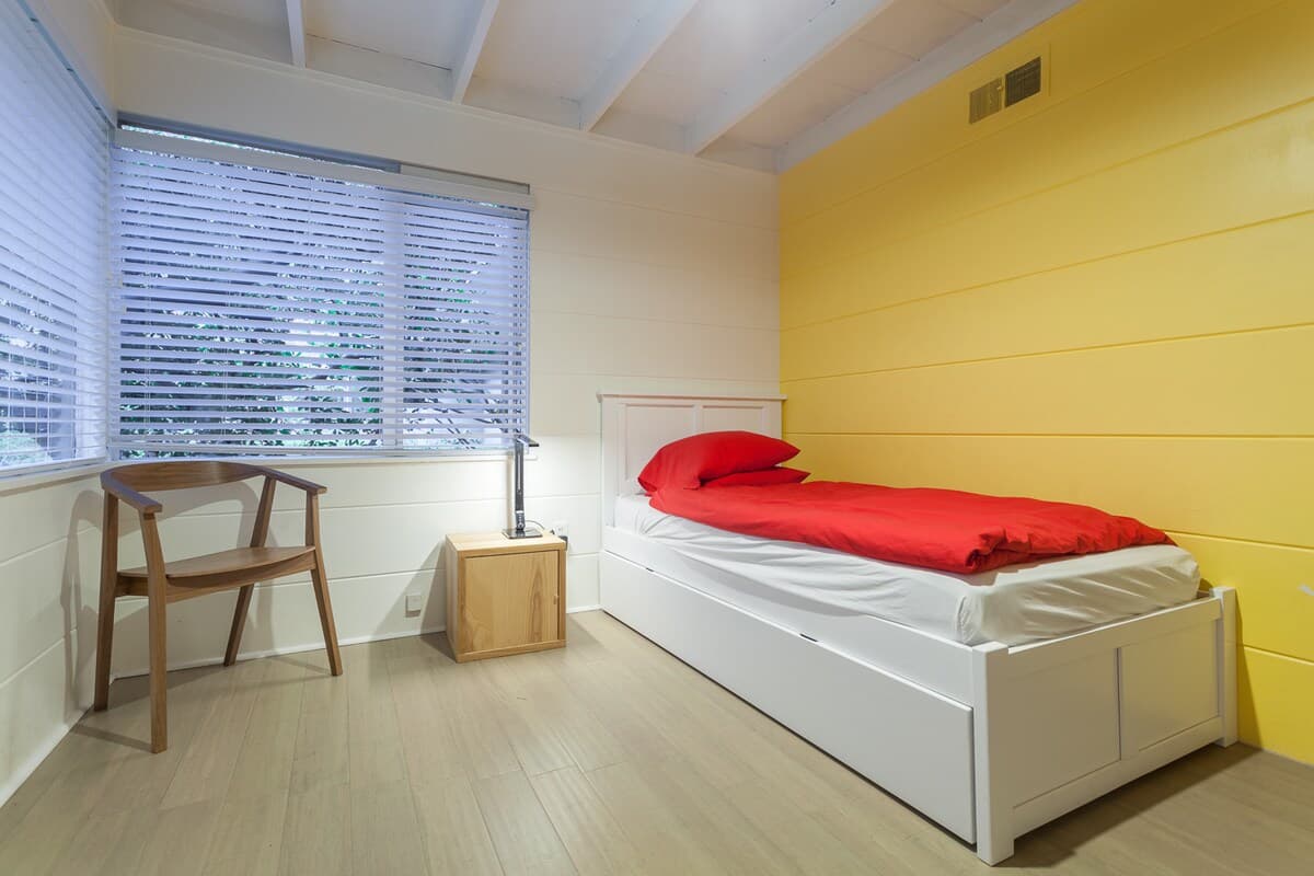 Home in Palo Alto · ★4.95 · 4 bedrooms · 5 beds · 3 baths - Image 14
