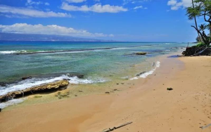 Condo in Lahaina · ★4.8 · 2 bedrooms · 3 beds · 2 baths - Image 6