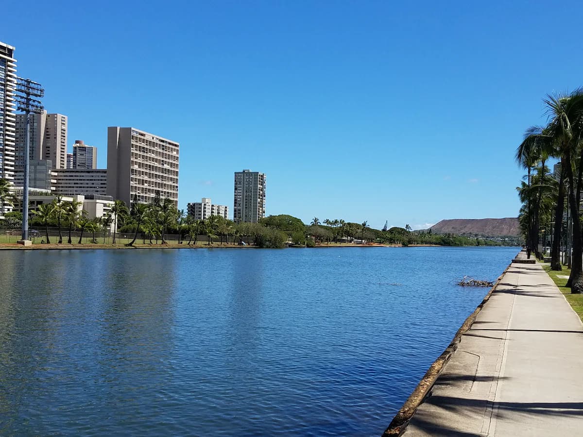 Condo in Honolulu · ★4.82 · 1 bedroom · 1 bed · 1 bath - Image 24