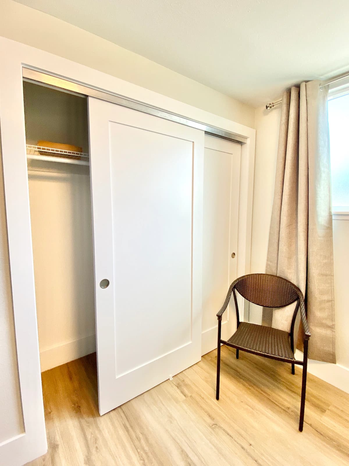 Home in Daly City · ★4.88 · 5 bedrooms · 8 beds · 2 baths - Image 31