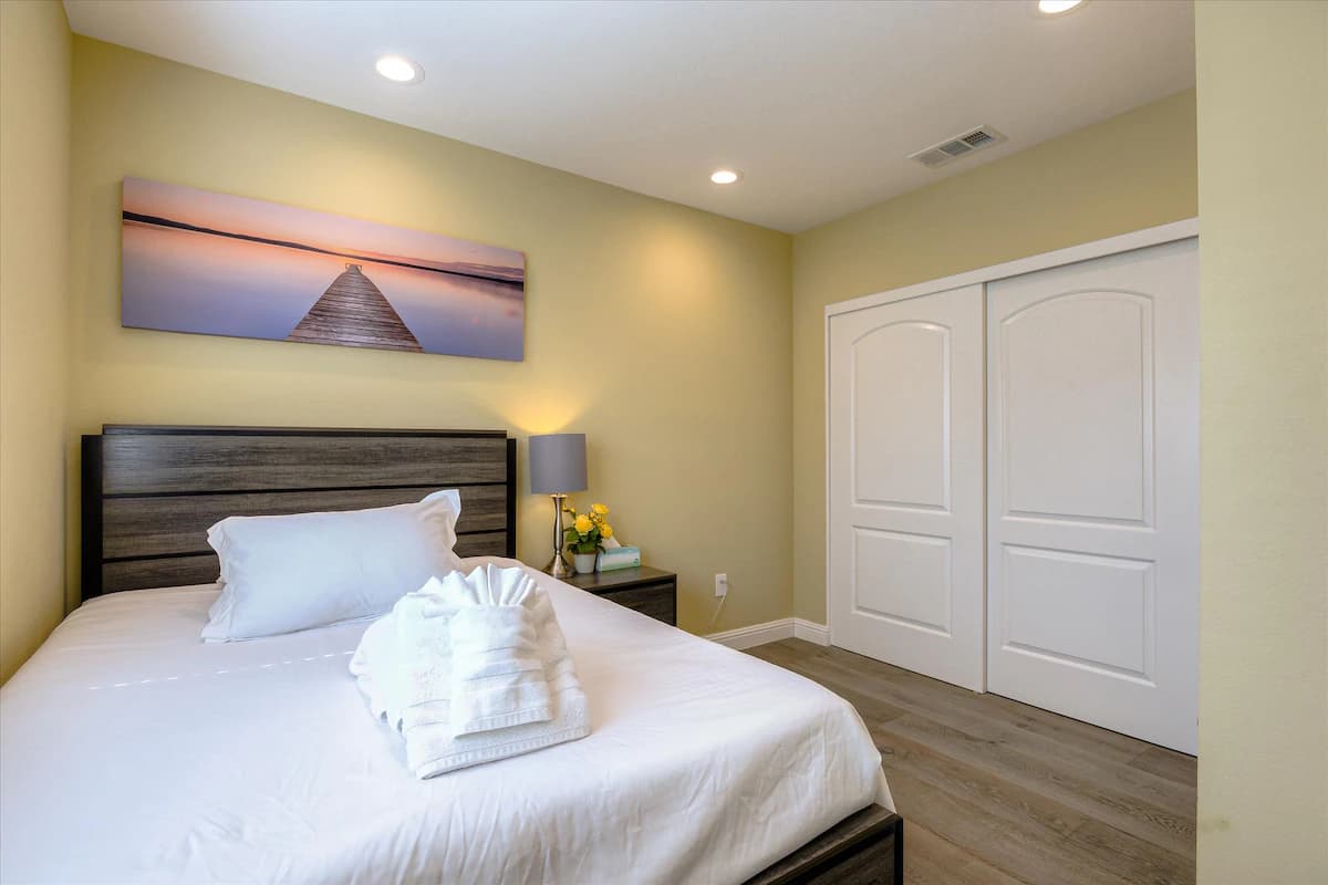 New 2019 Guesthouse, Heart of Silicon Valley - Photo 8