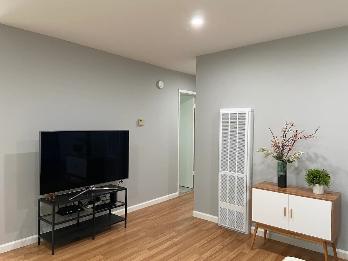 Lovely & Spacious APT 2bd/1bth near downtown MV - Image 4