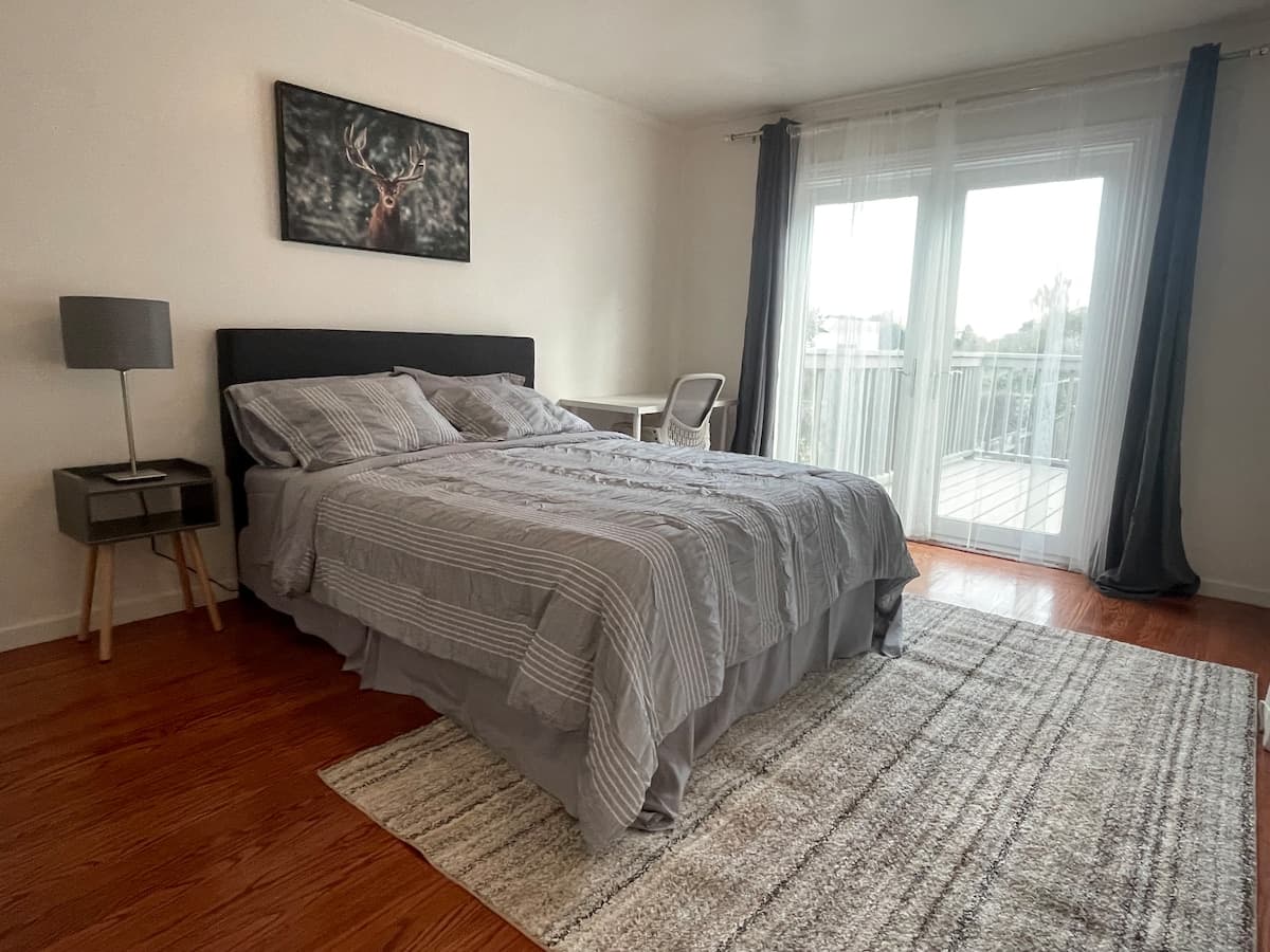 Noe Valley Hilltop Home with Bay & Skyline Views - Photo 4