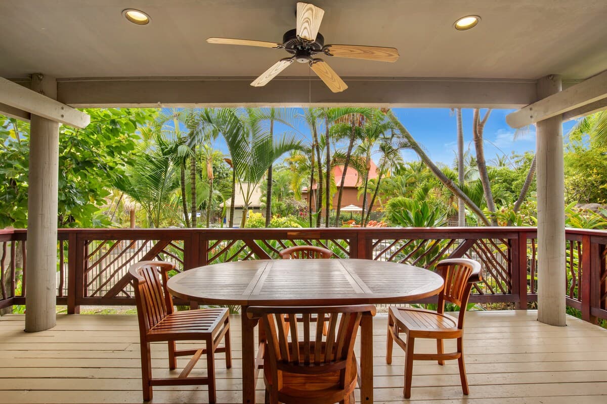 Condo in Kailua-Kona · ★4.9 · 2 bedrooms · 2 beds · 2 baths - Image 12