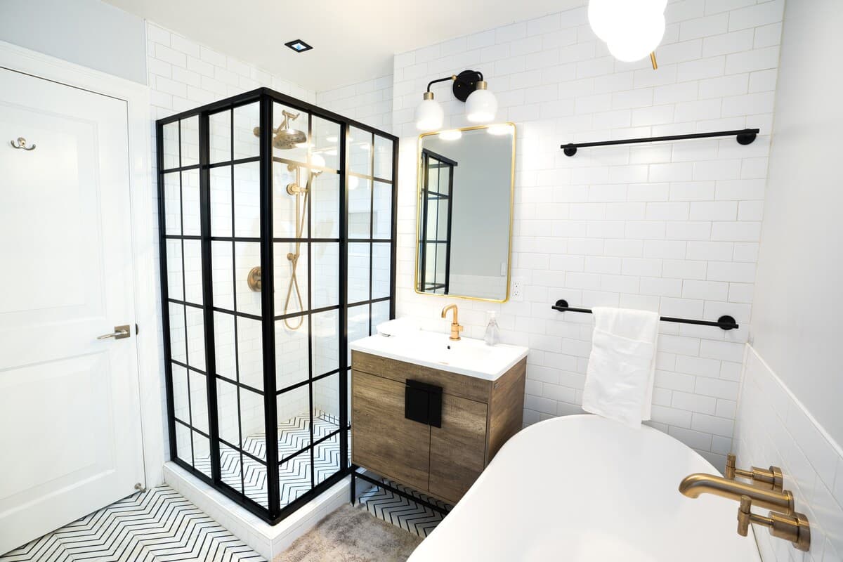 Remodeled Guest Bath, Hot Tub, Near Stanford - Photo 15