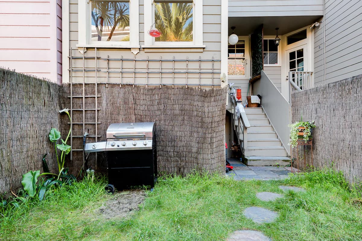 Elegant 4BR Home with Serene Backyard Oasis - Photo 44