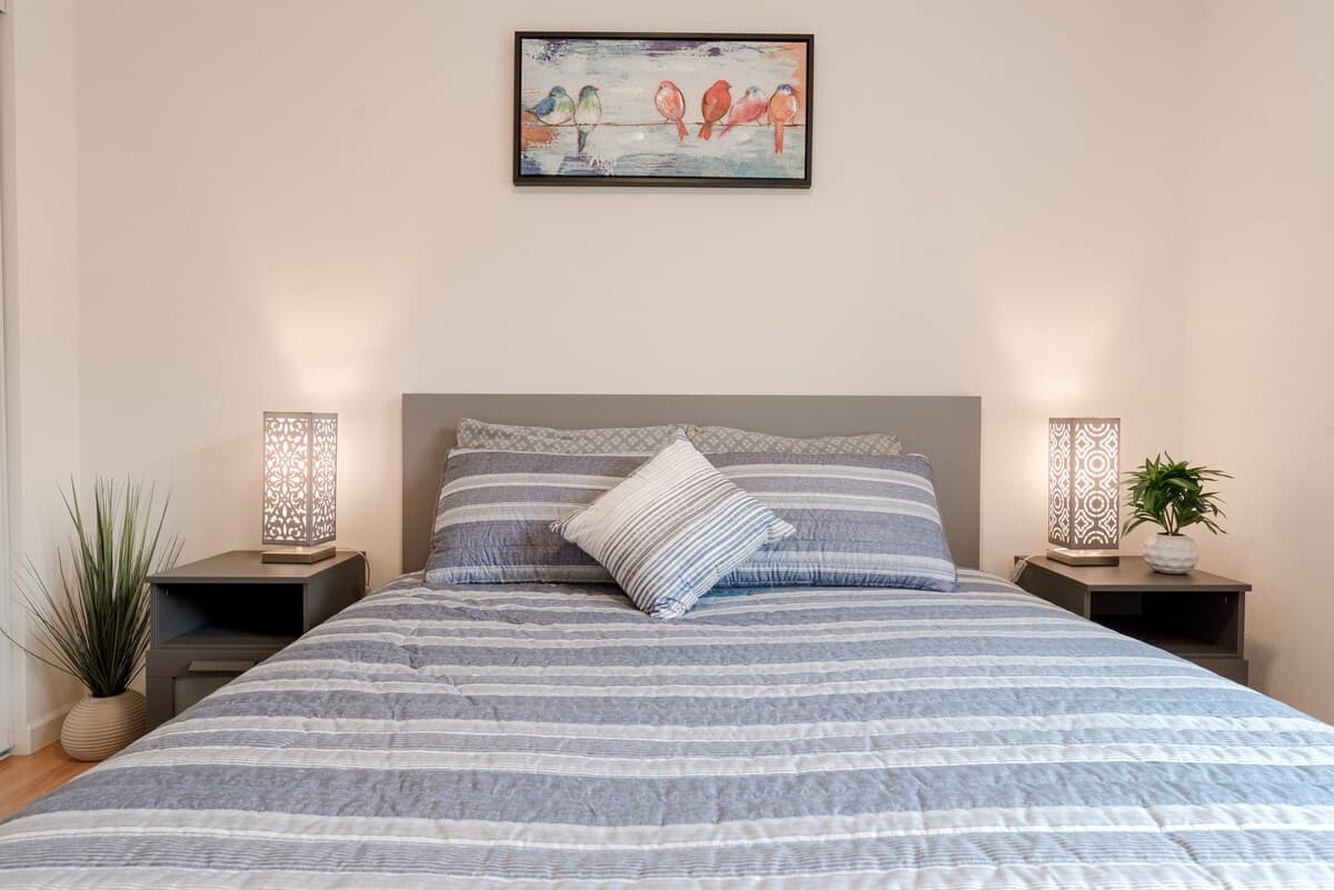 Relaxed 3B/2Ba Home with Private Parking - Photo 17
