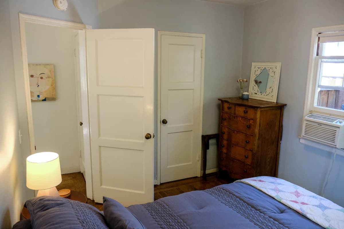 Home in Palo Alto · ★4.93 · 2 bedrooms · 4 beds · 1 bath - Image 12