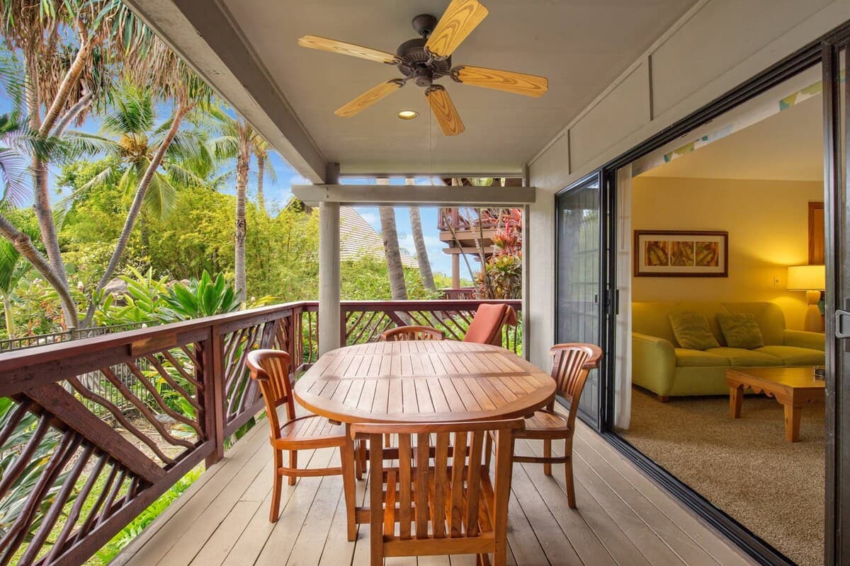Condo in Kailua-Kona · ★4.81 · 2 bedrooms · 2 beds · 2 baths - Image 14