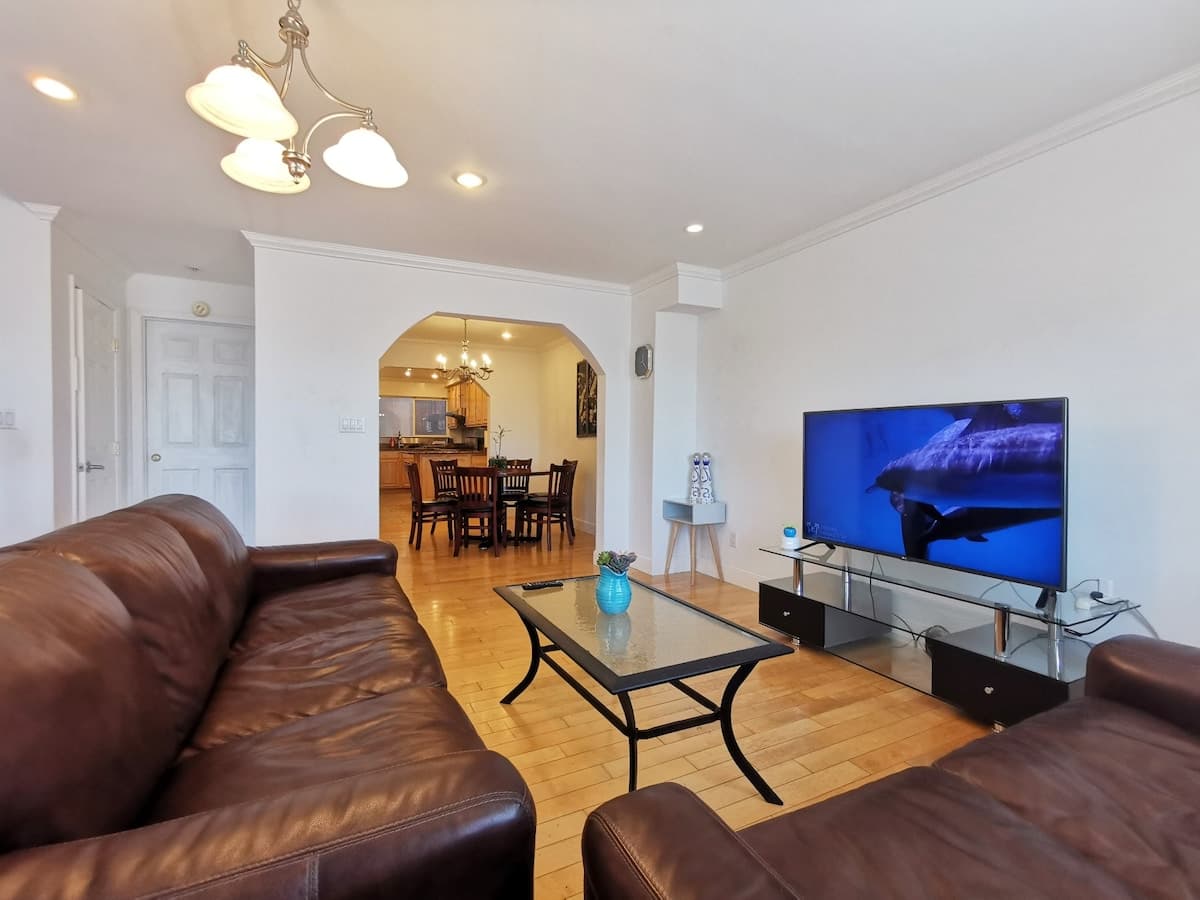 New 3BR w/ 2 Patios, Near 101 & KT Rail (43) - Photo 1
