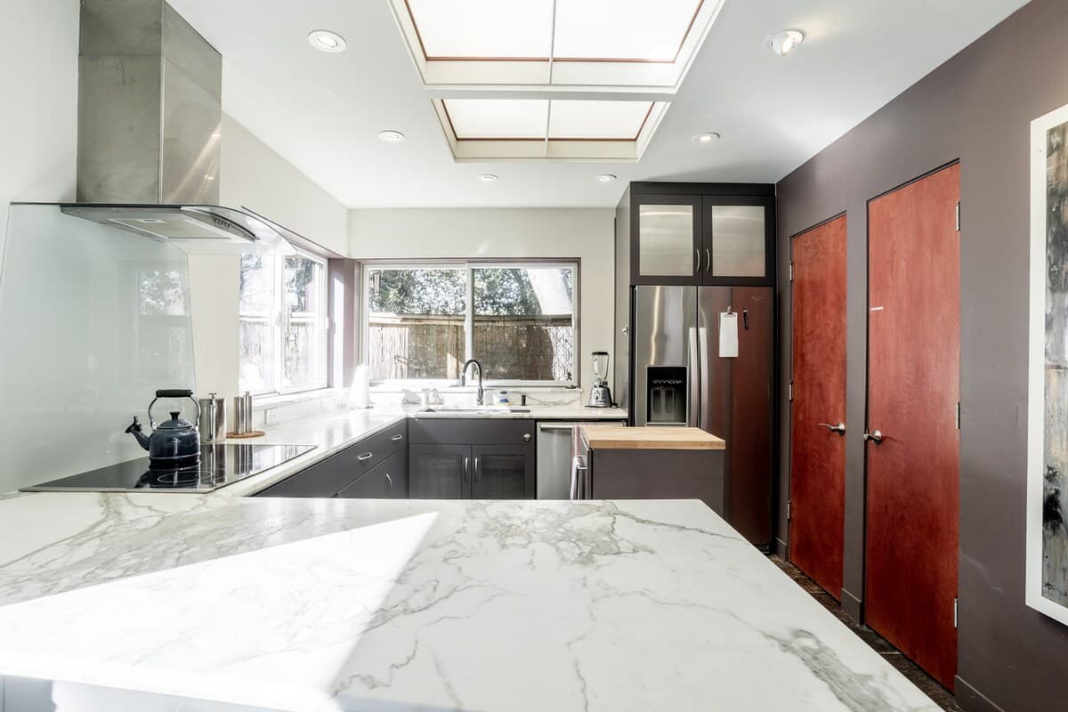 Guesthouse in Palo Alto · ★5.0 · 2 bedrooms · 2 beds · 1.5 baths - Image 13