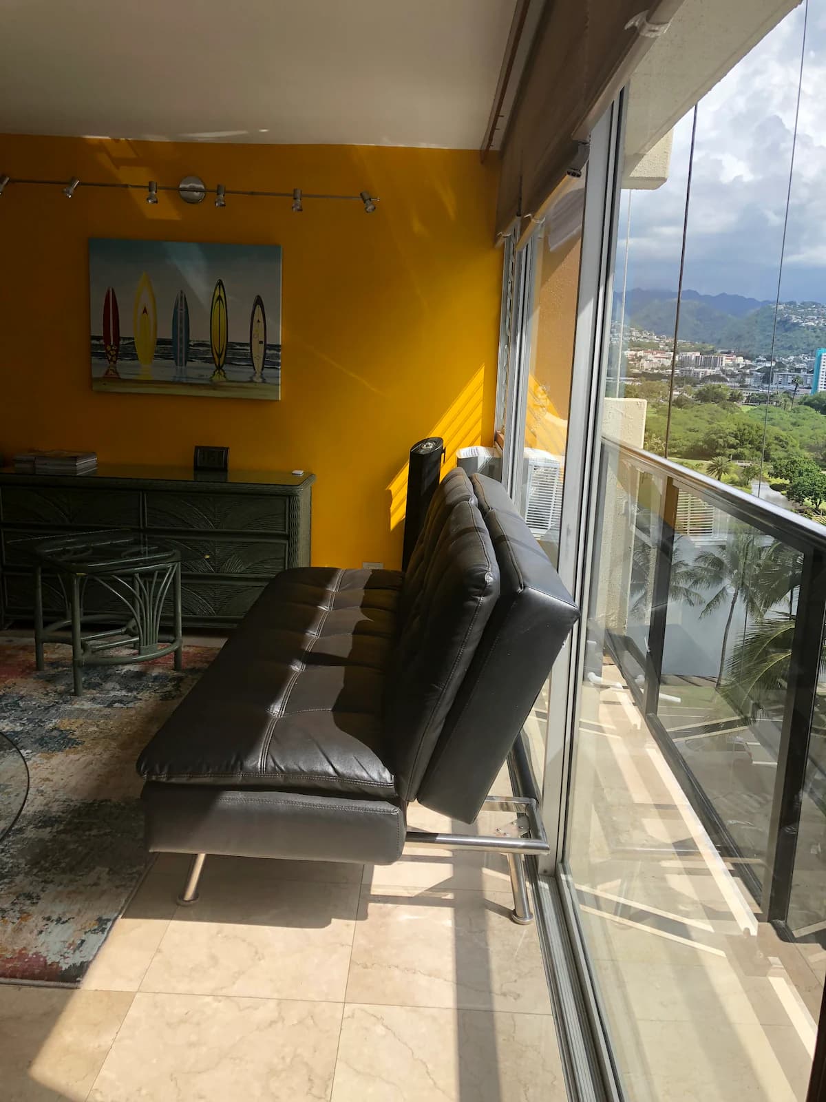Condo in Honolulu · ★4.88 · 1 bedroom · 3 beds · 1 bath - Image 22