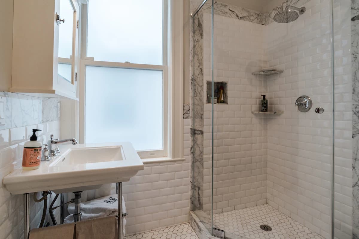 Rare Full-Floor Pacific Heights Retreat - Photo 24