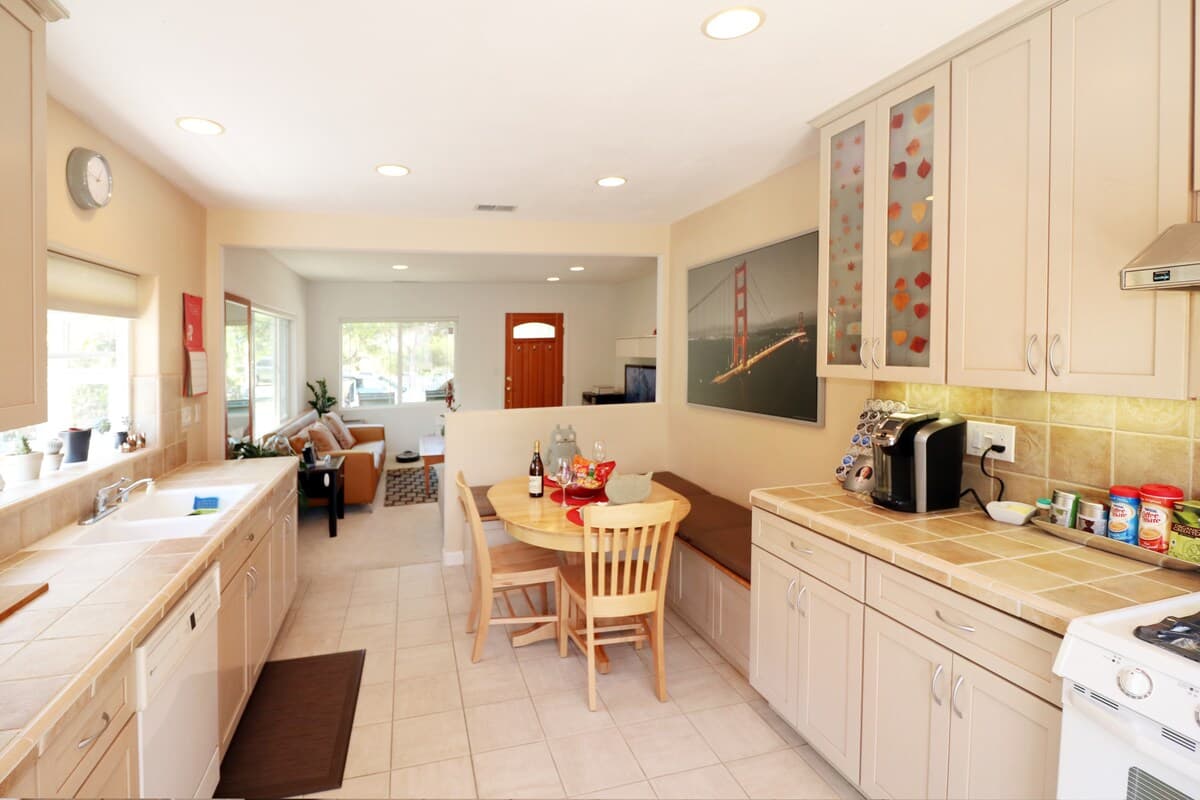 Home in Mountain View · ★4.97 · 2 bedrooms · 3 beds · 1 bath - Image 5