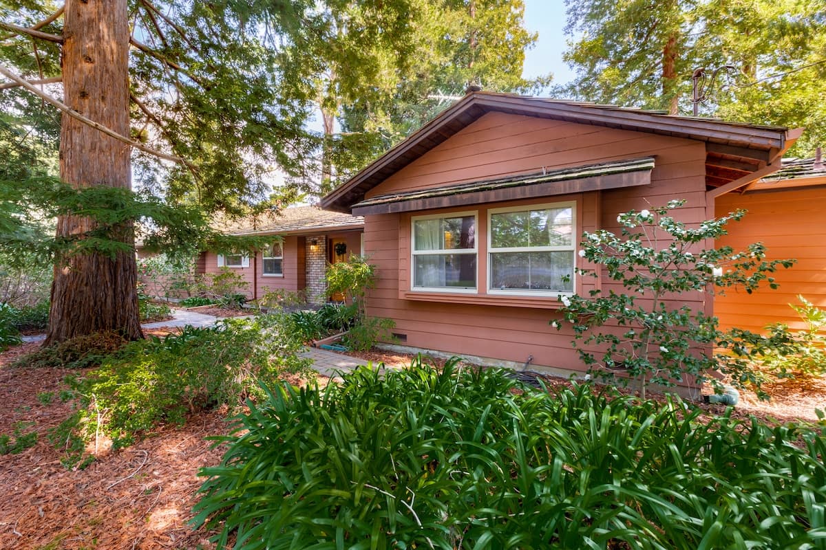 Home in Menlo Park · ★4.77 · 5 bedrooms · 6 beds · 3 baths - Image 45