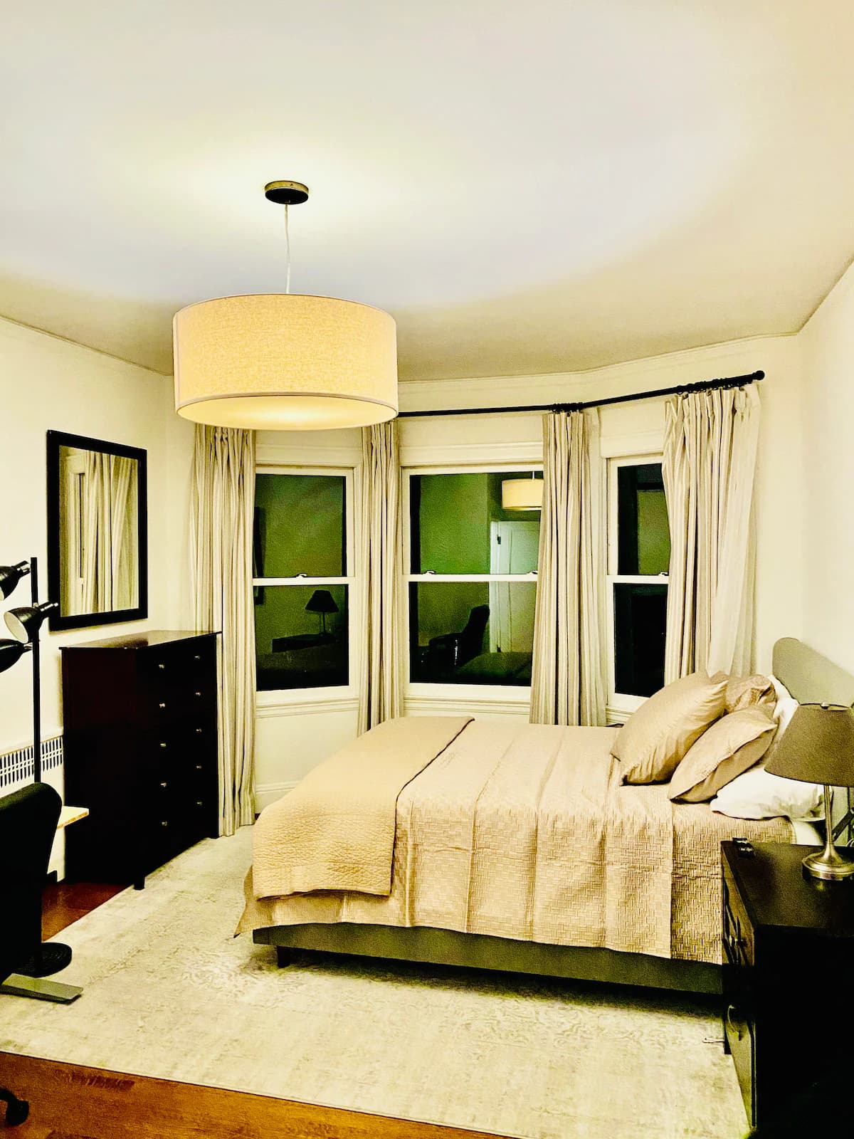 Golden Gate Views from Both Bedrooms, Marina Flat - Photo 32