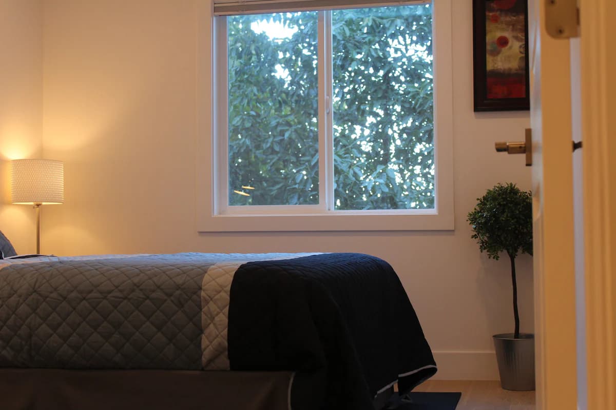Modern City Suite | New & Clean 2Bdrm/1Bath in SF - Photo 12