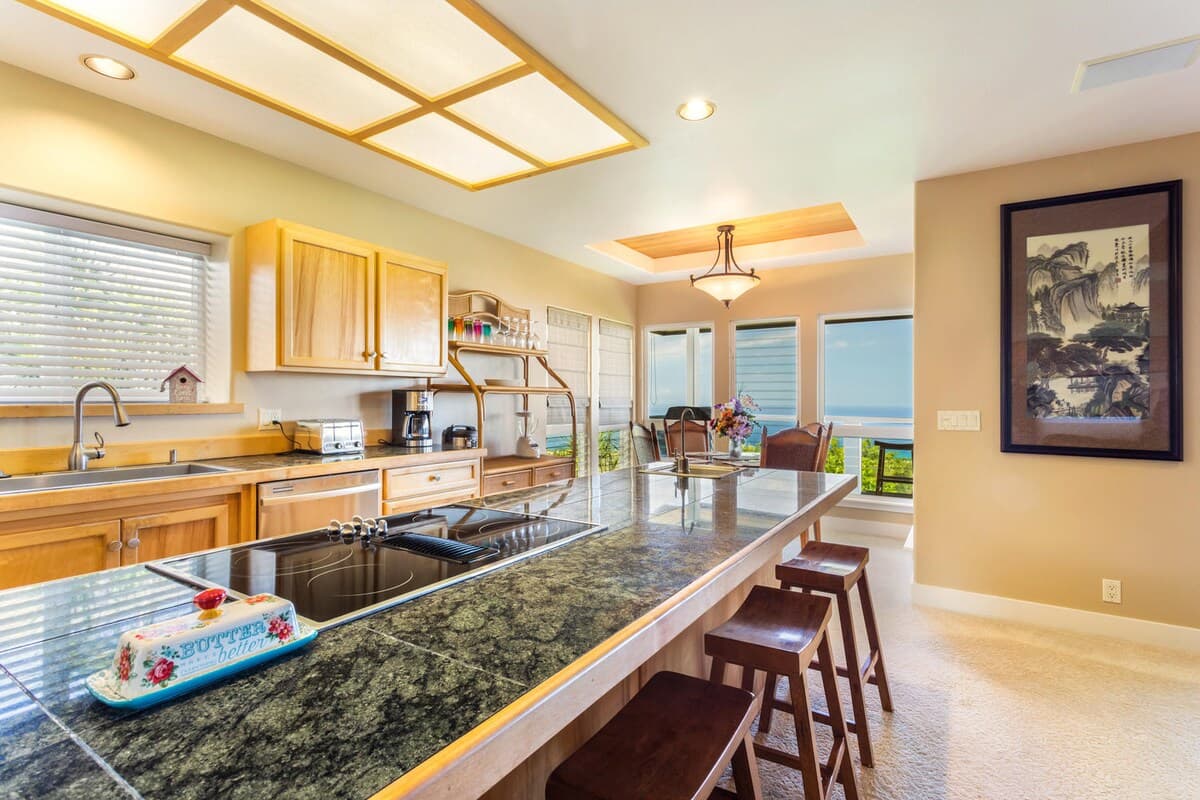 Home in Kailua-Kona · ★4.96 · 3 bedrooms · 3 beds · 3 baths - Image 12