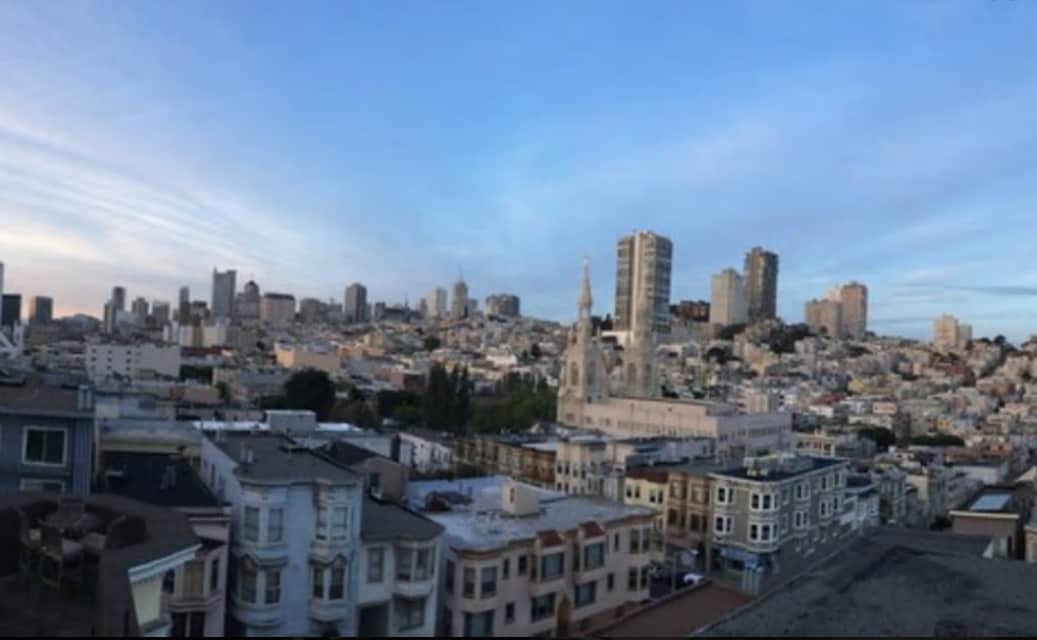 Private 2BR with 1000ft² Rooftop & 360 Views - Photo 39