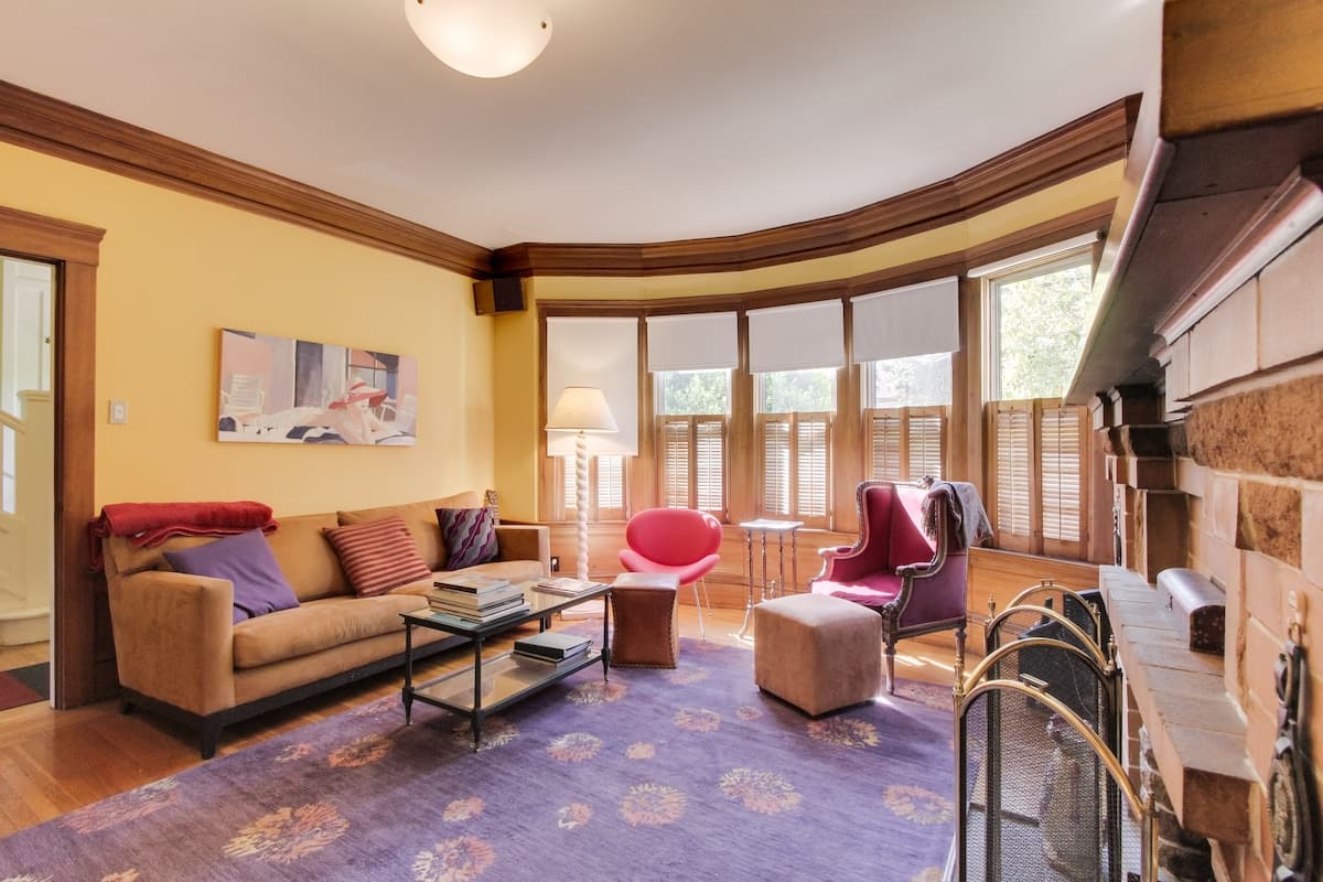 Arts & Crafts Home, Huge Garden, Prime SF - Photo 4