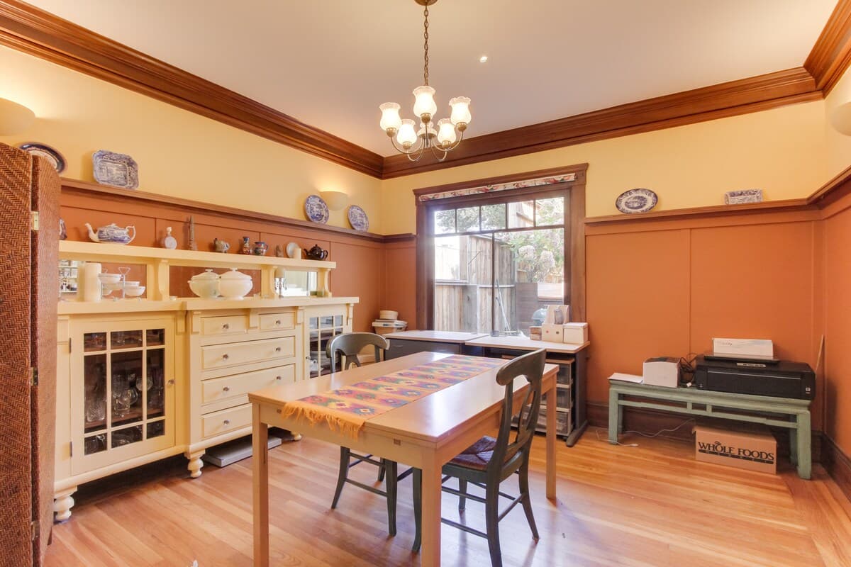 Arts & Crafts Home, Huge Garden, Prime SF - Photo 7