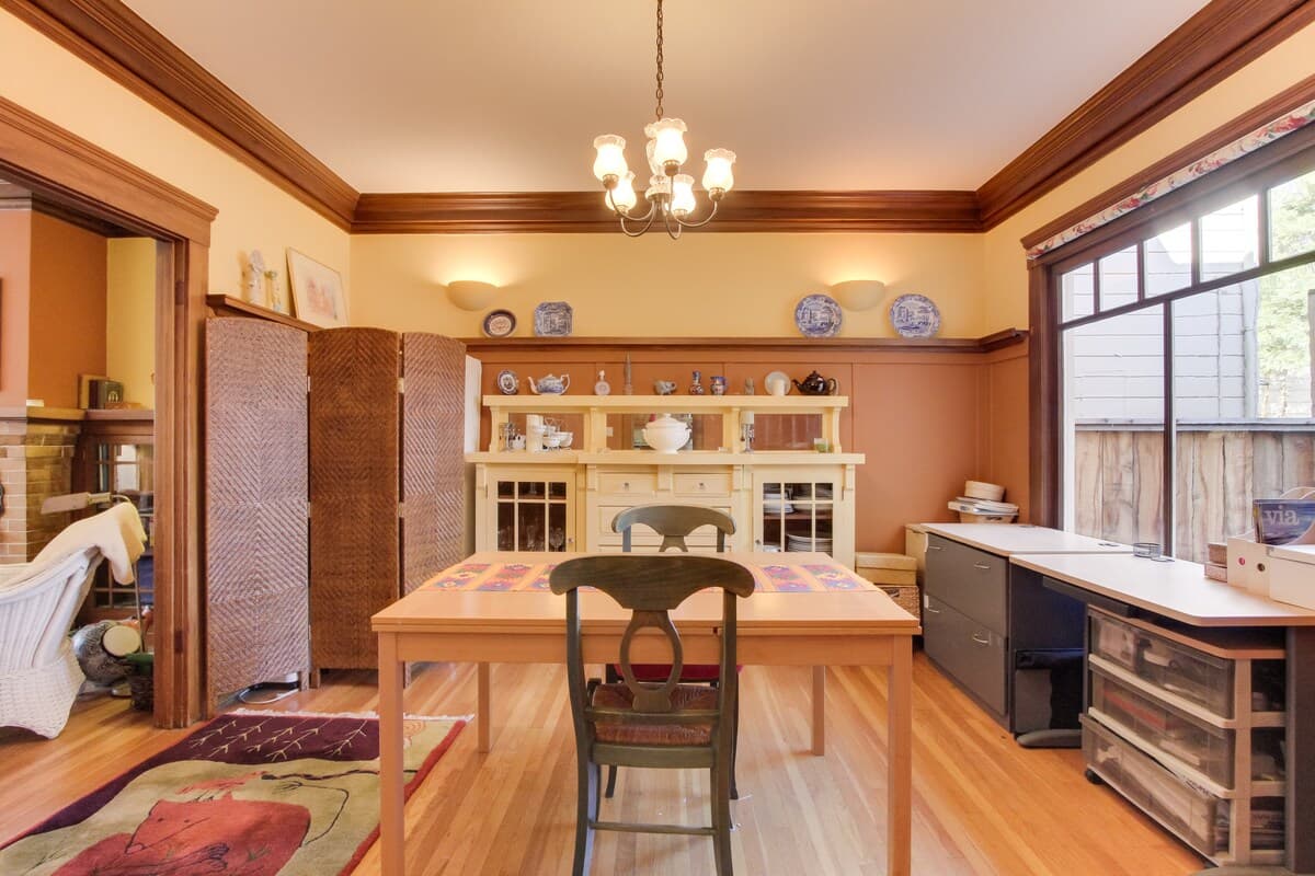 Arts & Crafts Home, Huge Garden, Prime SF - Photo 8