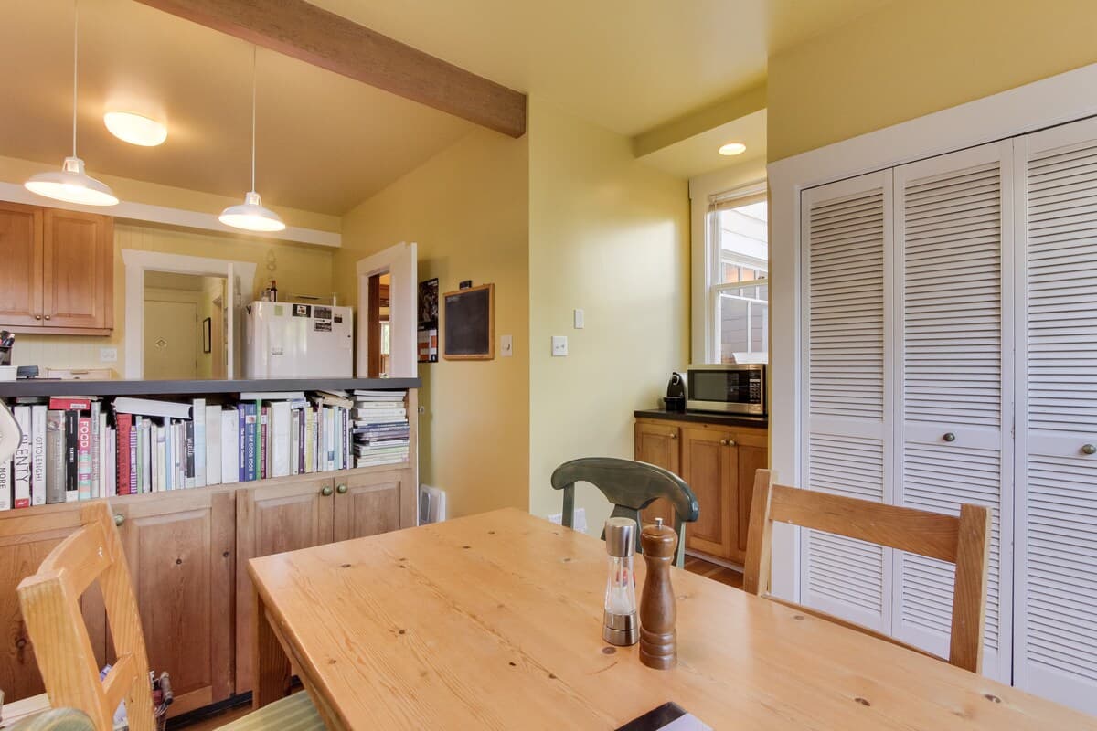 Arts & Crafts Home, Huge Garden, Prime SF - Photo 15