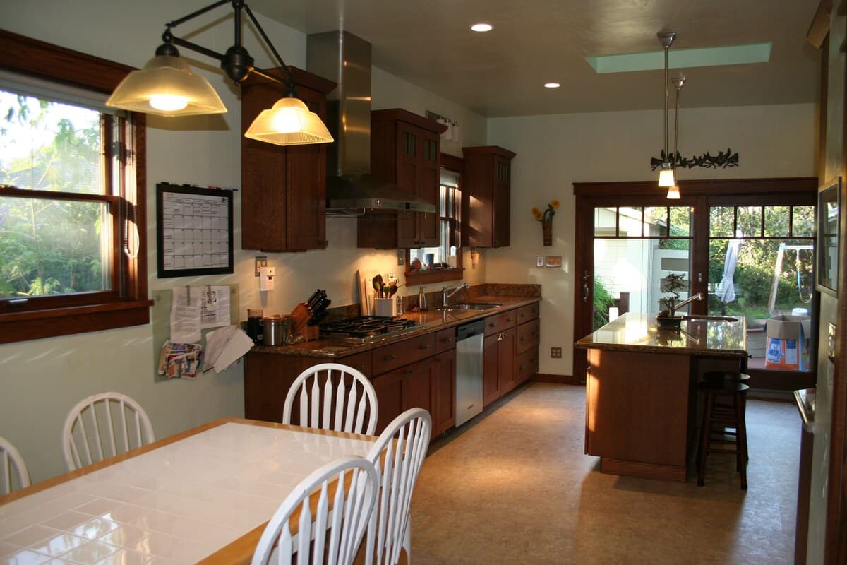 Home in Mountain View · ★5.0 · 2 bedrooms · 4 beds · 2 baths - Image 7