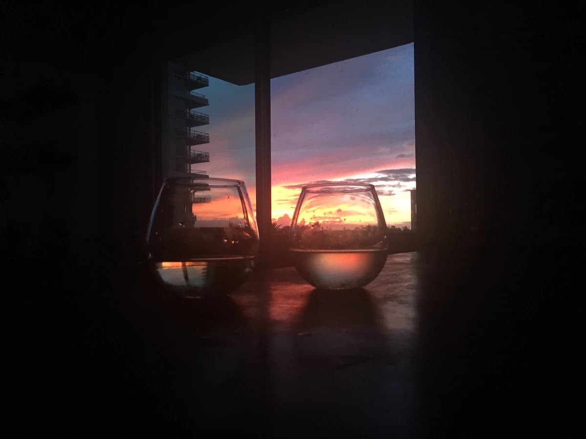 Sunsets at The Niihau - Image 21