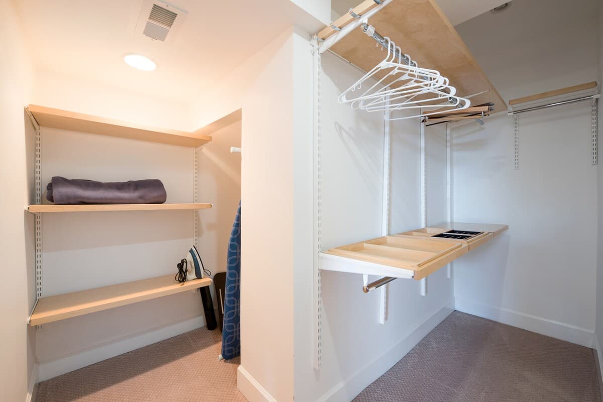 King Bed, Private Patio & Parking, SF Center - Photo 43