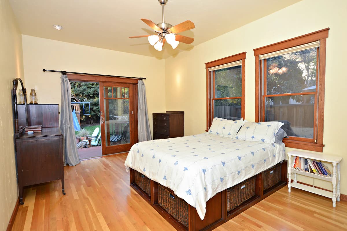 Home in Mountain View · ★5.0 · 2 bedrooms · 4 beds · 2 baths - Image 11