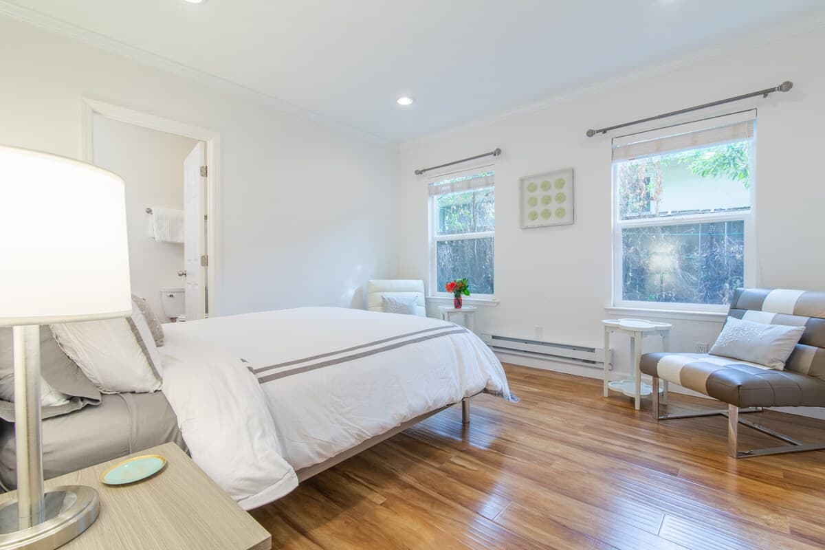 Condo in Palo Alto · ★4.81 · 3 bedrooms · 4 beds · 2 baths - Image 40