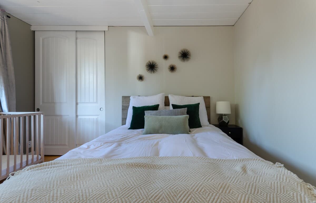 Home in Palo Alto · ★5.0 · 5 bedrooms · 6 beds · 3 baths - Image 18