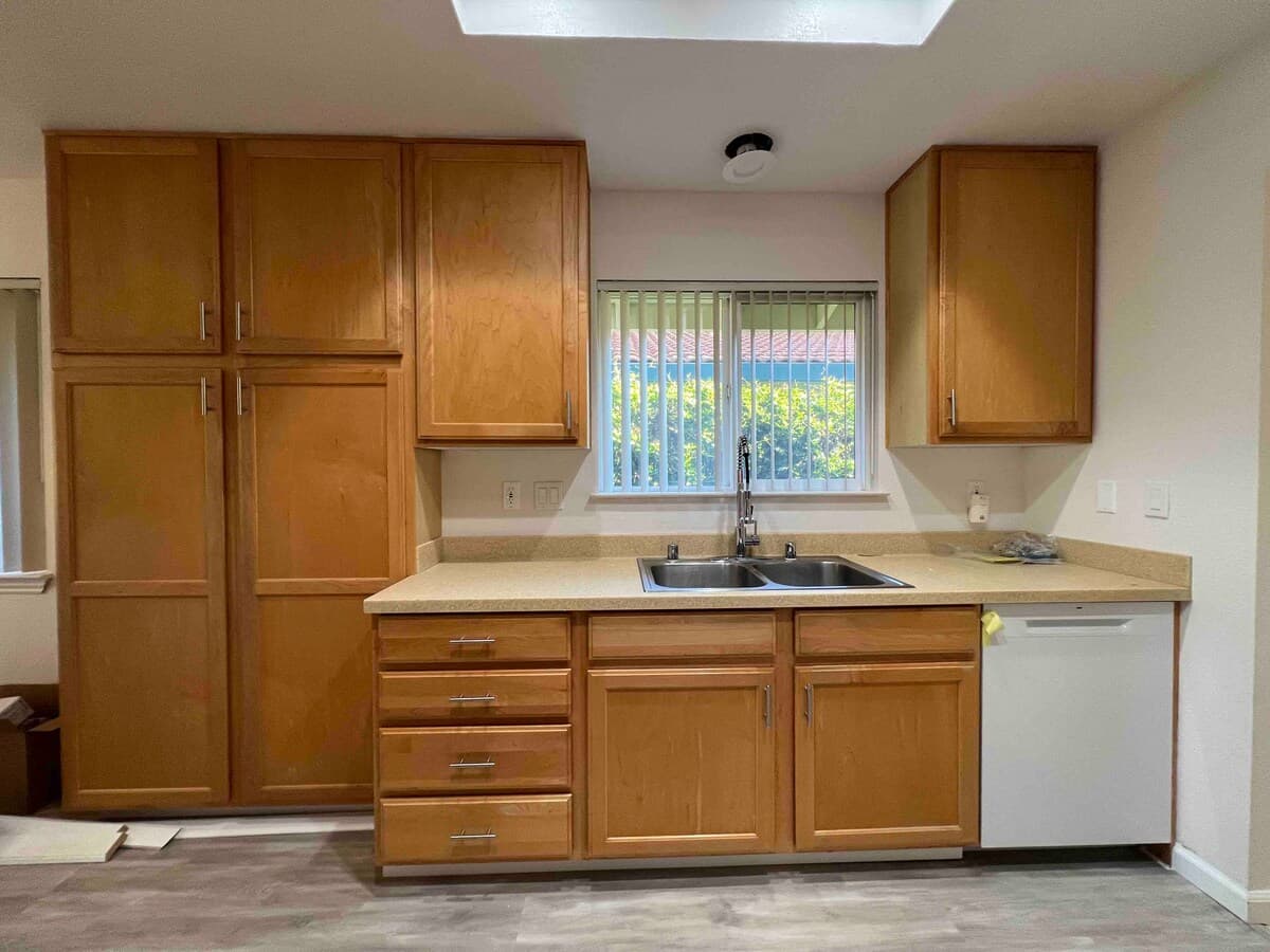 Newly Renovated Duplex Across from Park - Photo 8