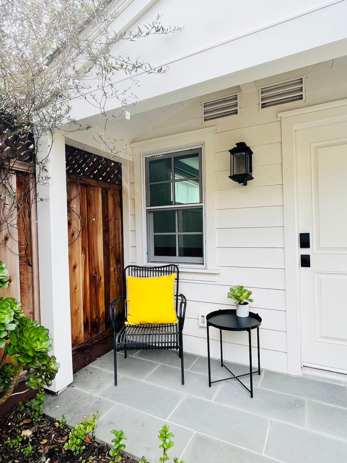 Cozy Cottage near Stanford | Google | Meta | Tesla - Photo 1
