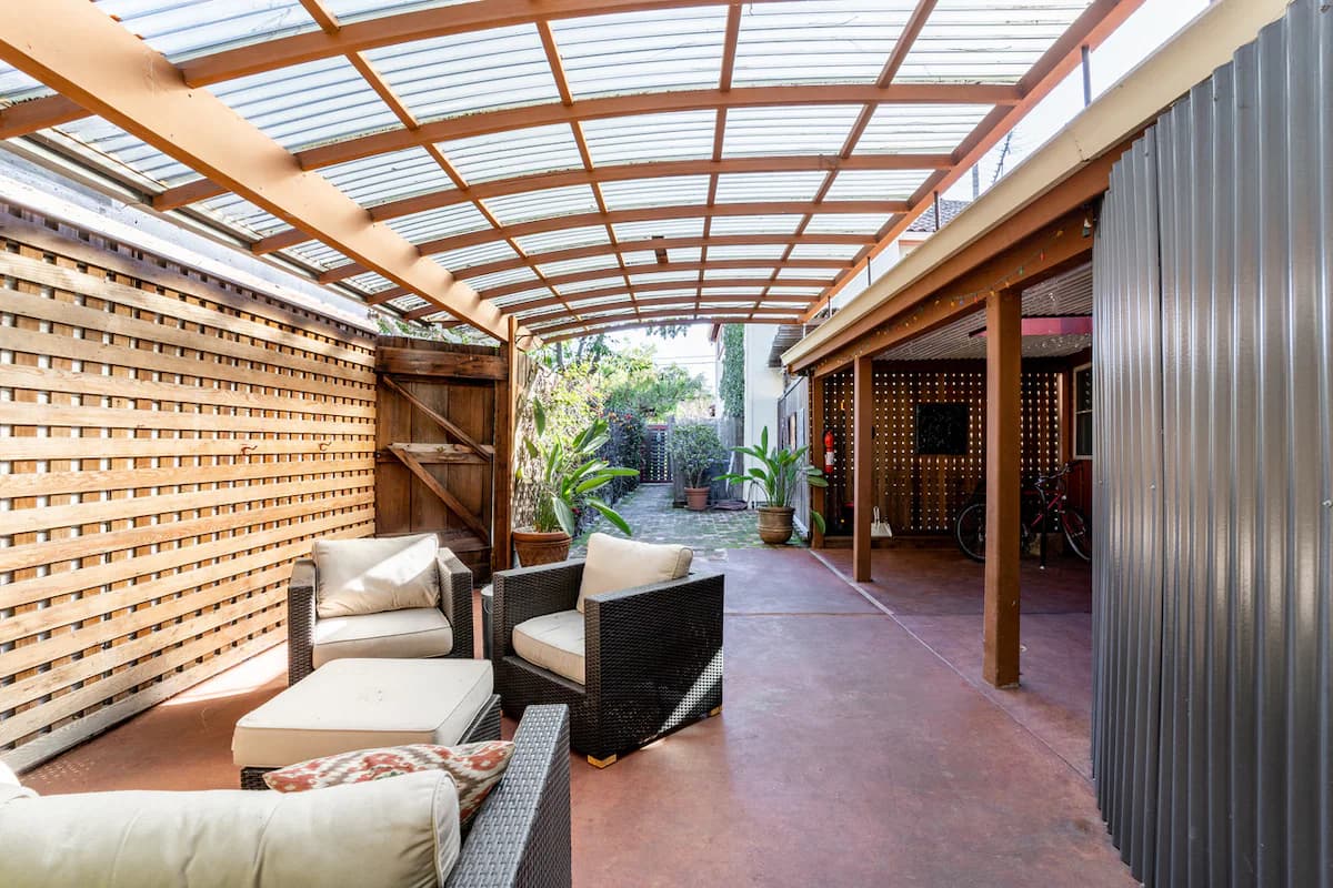 Guesthouse in Palo Alto · ★5.0 · 2 bedrooms · 2 beds · 1.5 baths - Image 6