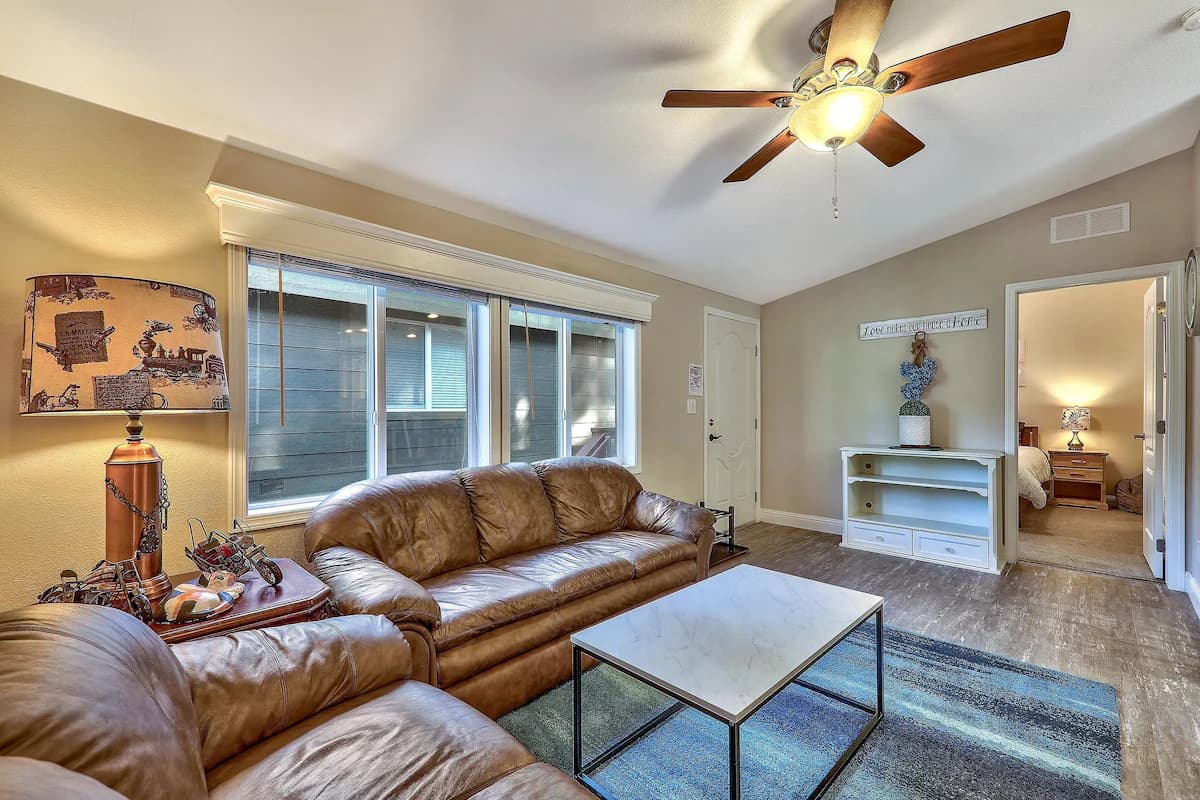 Gated Townhome, AC, Walk to Heavenly & Casinos - Photo 8