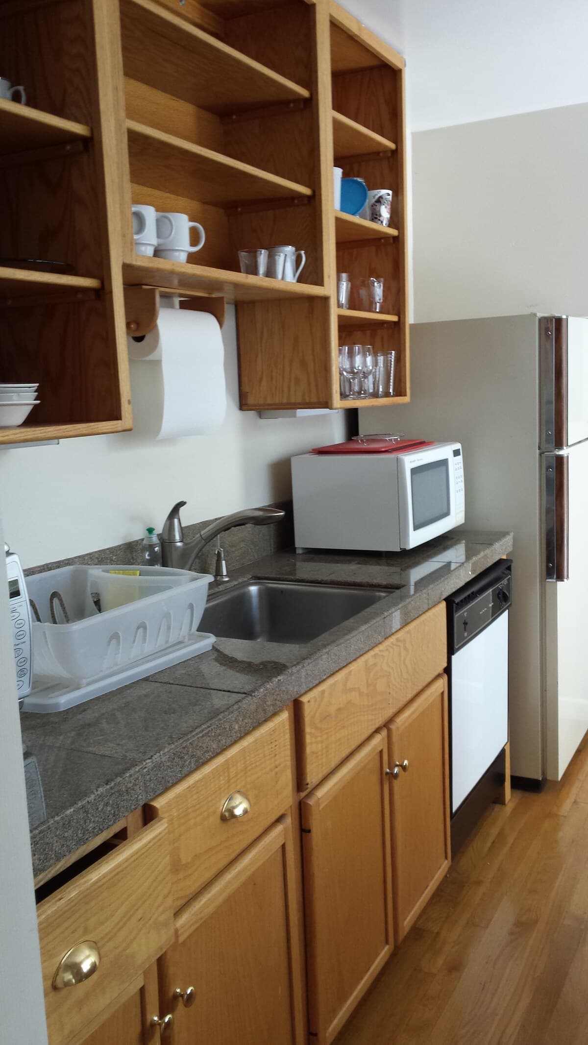Townhouse in Palo Alto · ★3.82 · 1 bedroom · 1 bed · 1 bath - Image 5