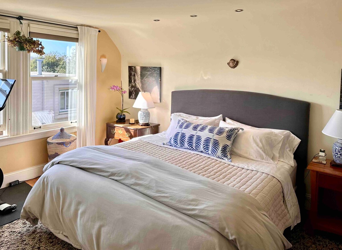 Bernal Heights Victorian w/ Hot Tub & EV Charger - Photo 20