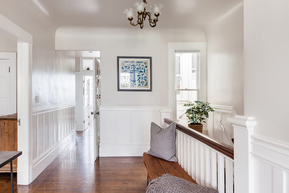 Sun-Filled Victorian Flat Near Market Street - Photo 35