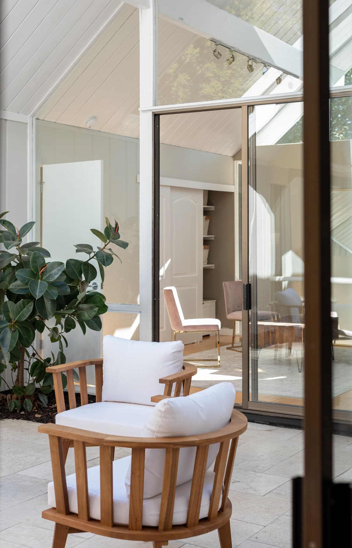 Home in Palo Alto · ★5.0 · 5 bedrooms · 6 beds · 3 baths - Image 33
