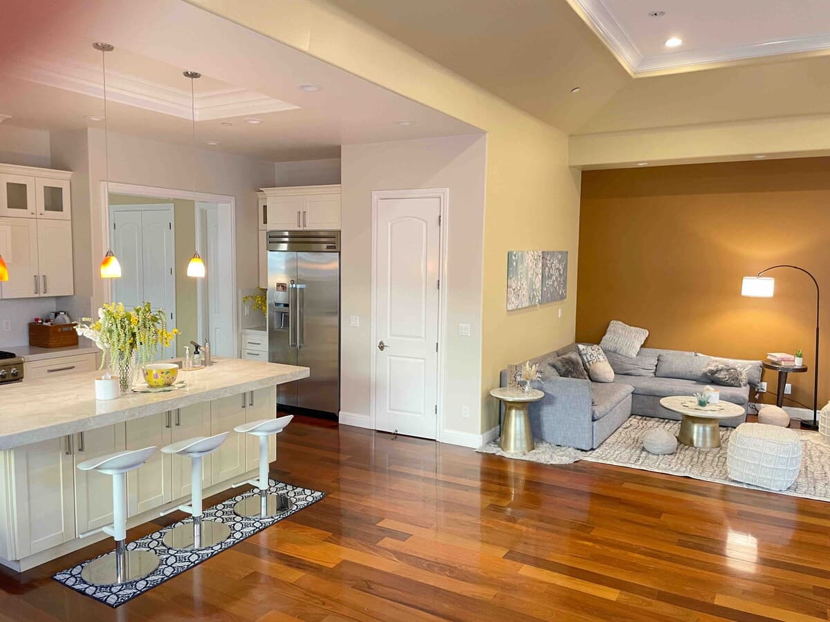 Home in Palo Alto · ★4.6 · 5 bedrooms · 5 beds · 3.5 baths - Image 2
