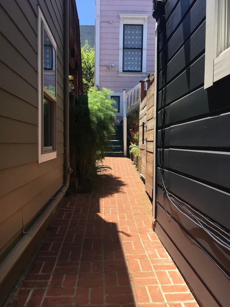 1870 Victorian Cottage with Rooftop City Views - Photo 6