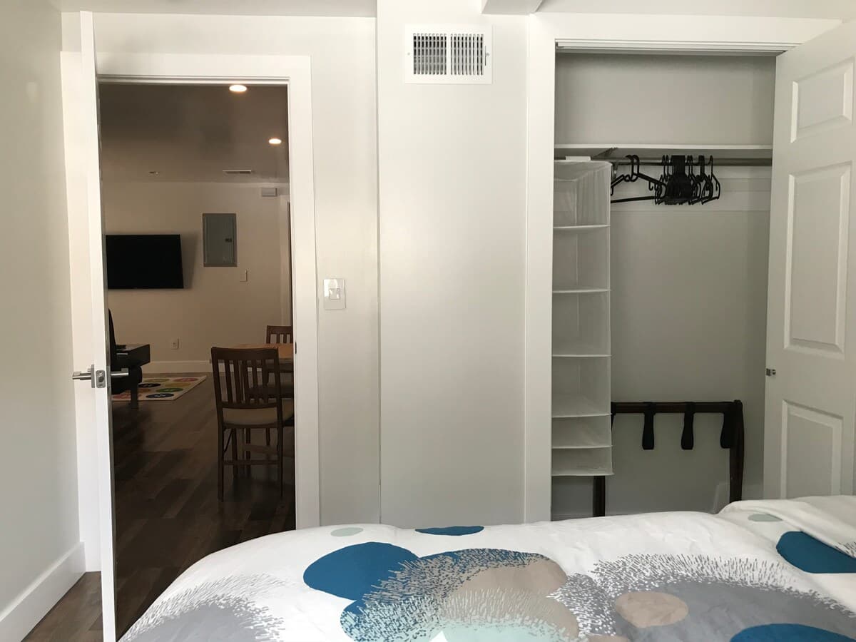 3BR 2BA no kitchen, $25/day parking option (<16ft) - Photo 14