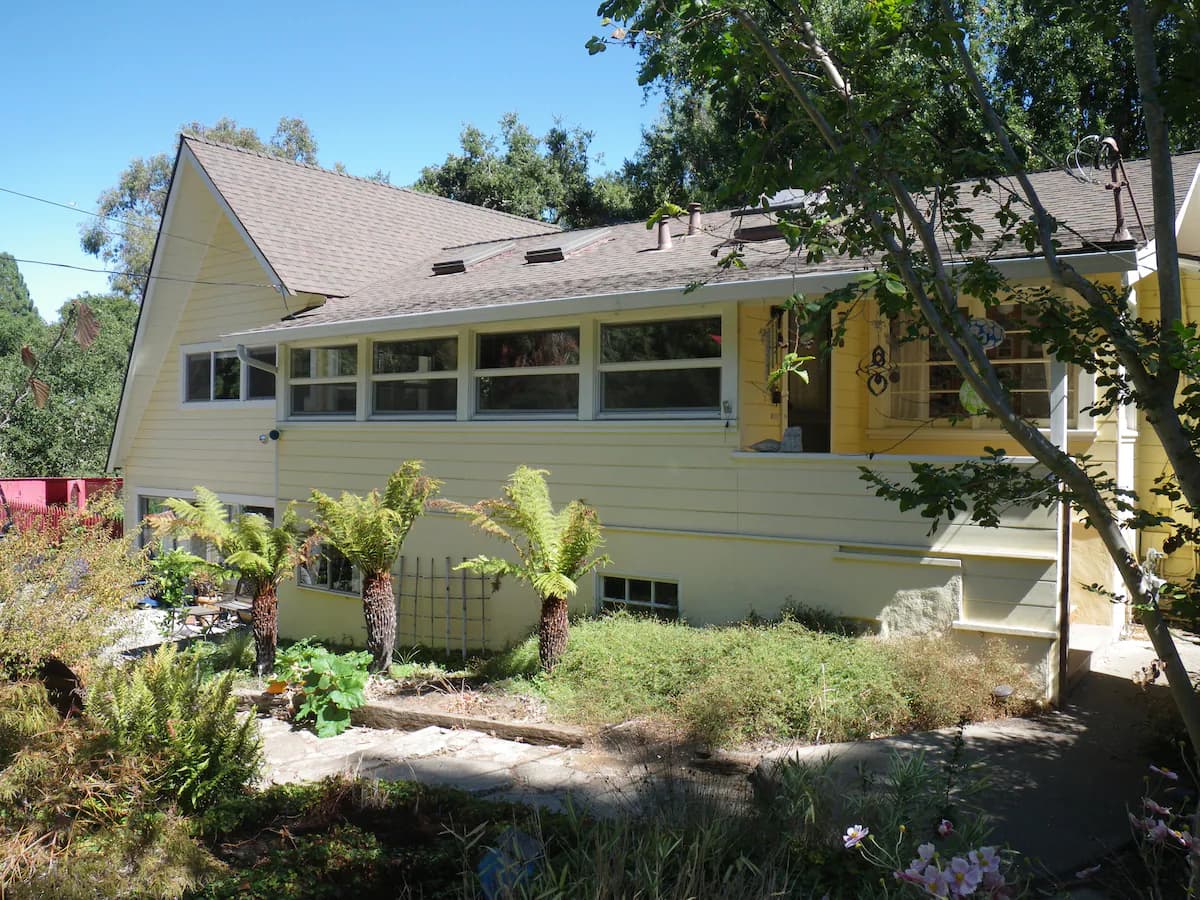 Home in Palo Alto · ★4.89 · 4 bedrooms · 4 beds · 2 baths - Image 20