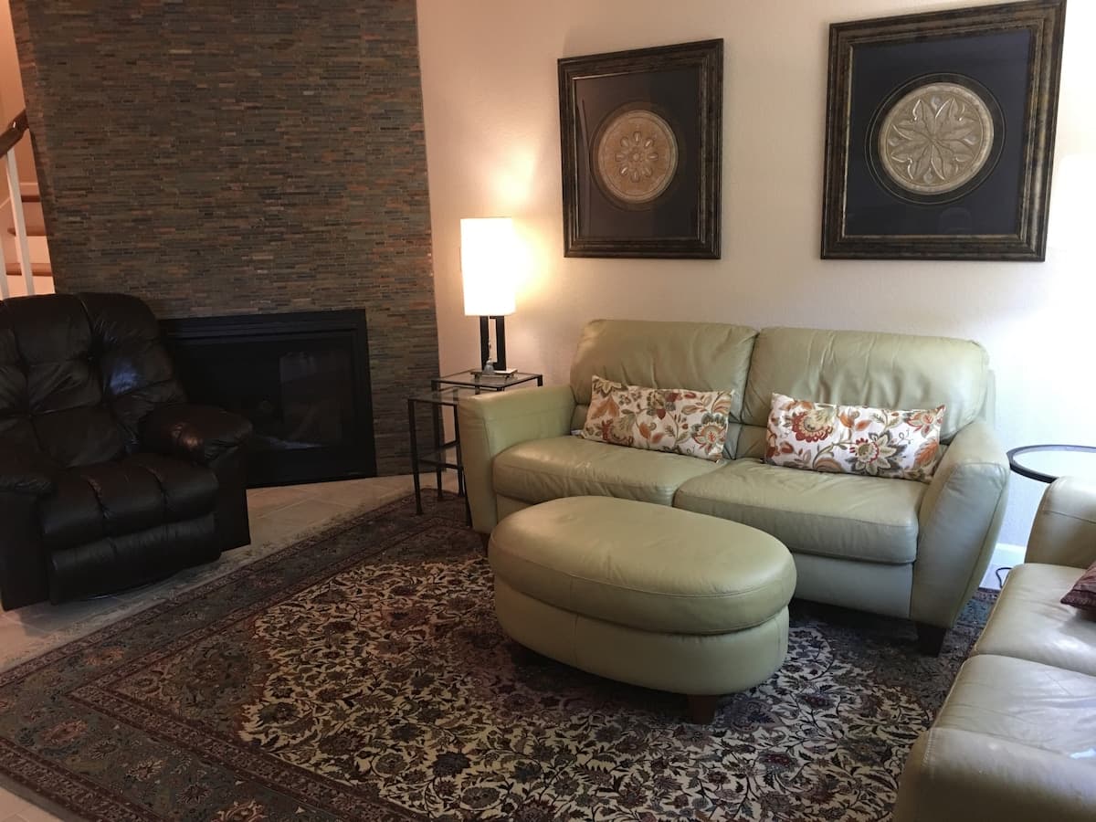 Furnished Townhouse Near Stanford & Hospitals - Photo 3