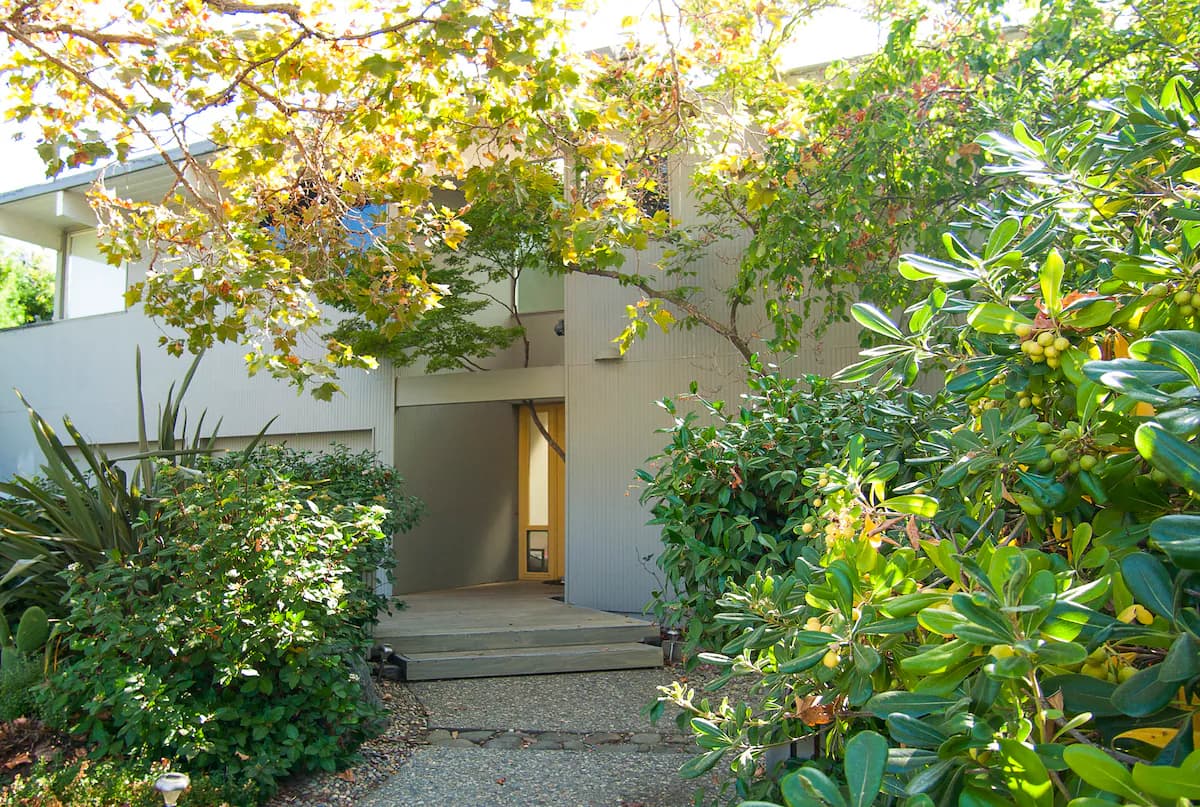 Home in Palo Alto · ★4.74 · 7 bedrooms · 9 beds · 4 baths - Image 40