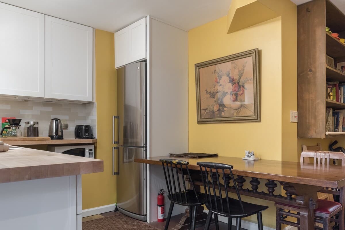Bernal Heights Studio with Private Garden & Patio - Photo 11