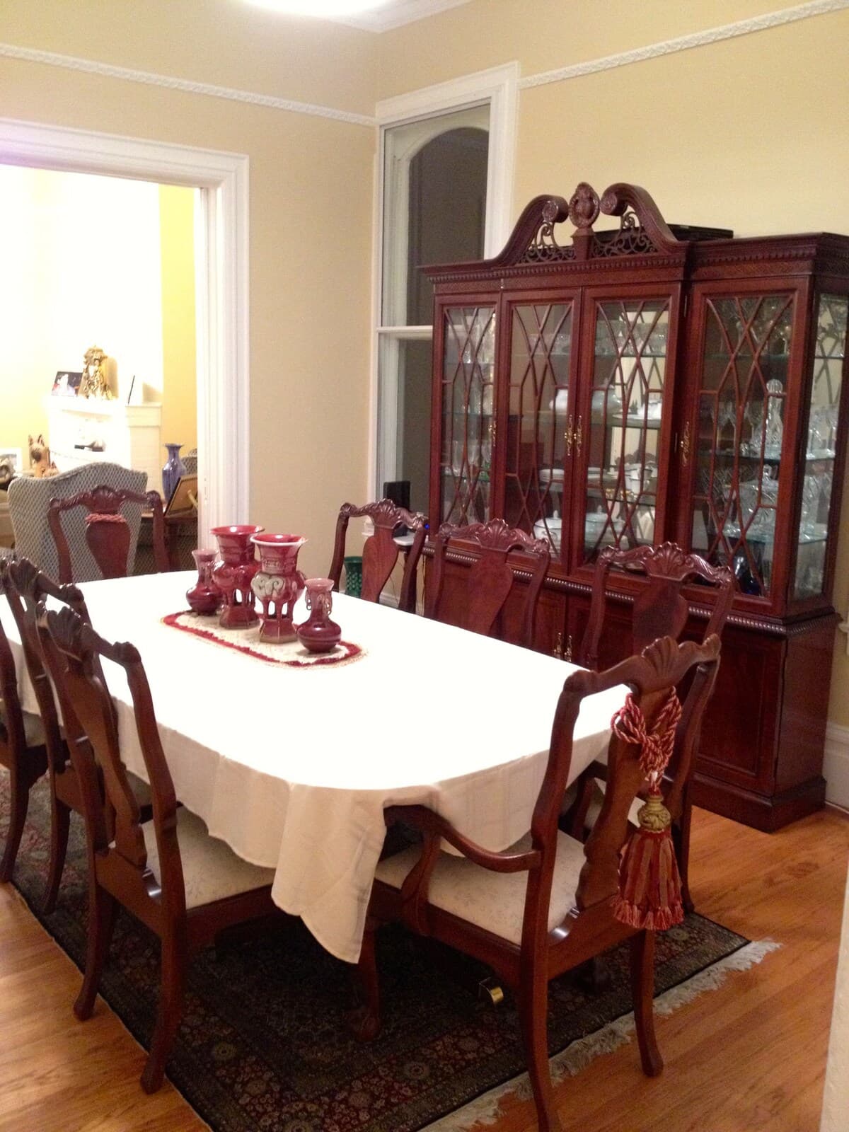 Elegant Victorian in Pacific Heights w/ Garden - Photo 8